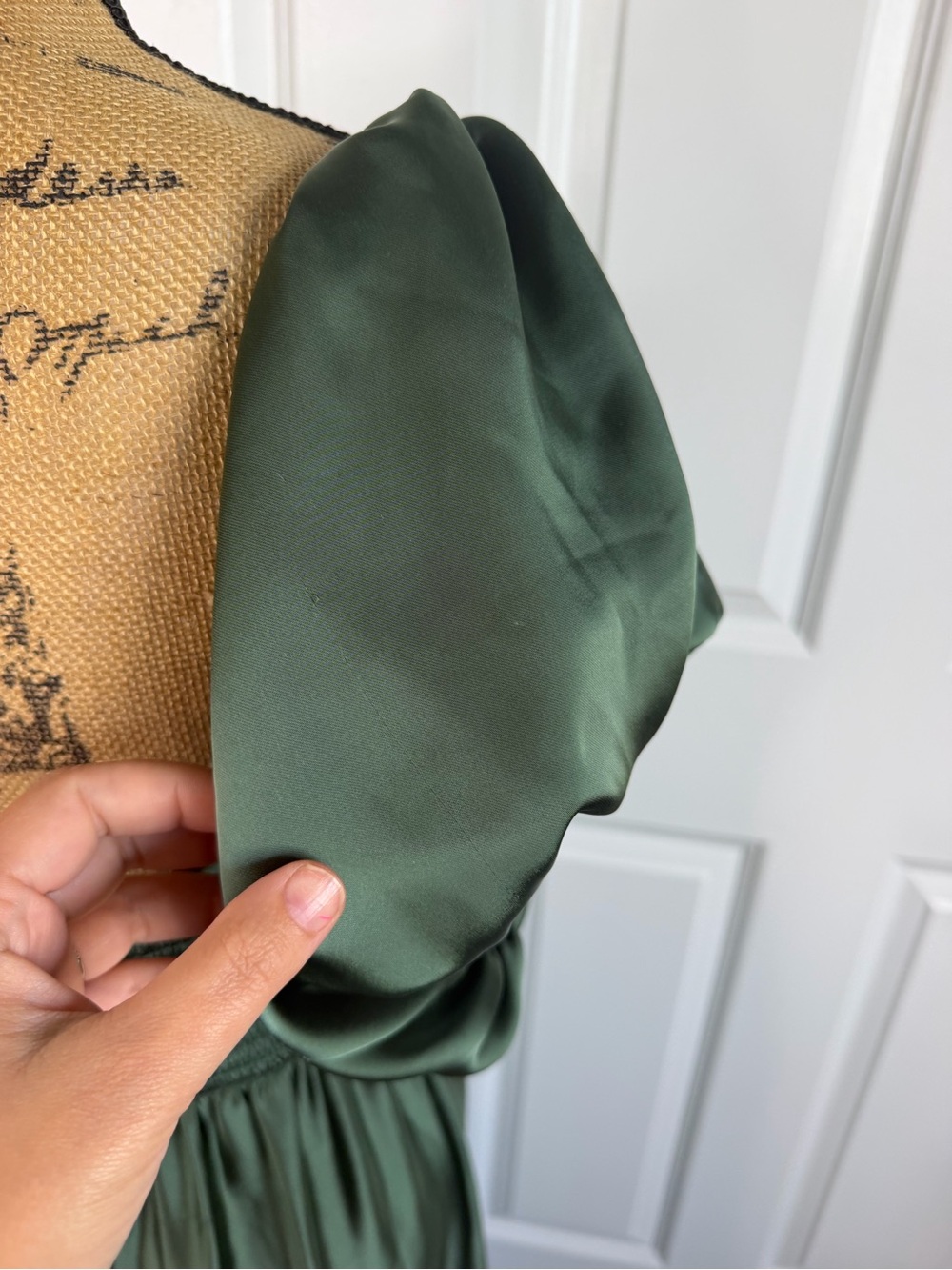 Free People Green Satin Puff Sleeve Tiered Maxi Dress Size M NWOT - Picture 12 of 16